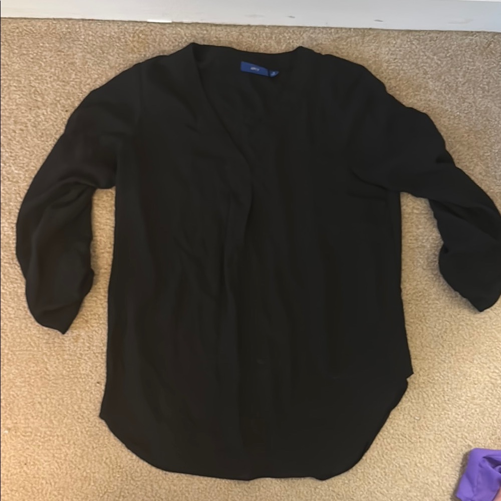 Apt. 9 Black Blouse with Sleek Design